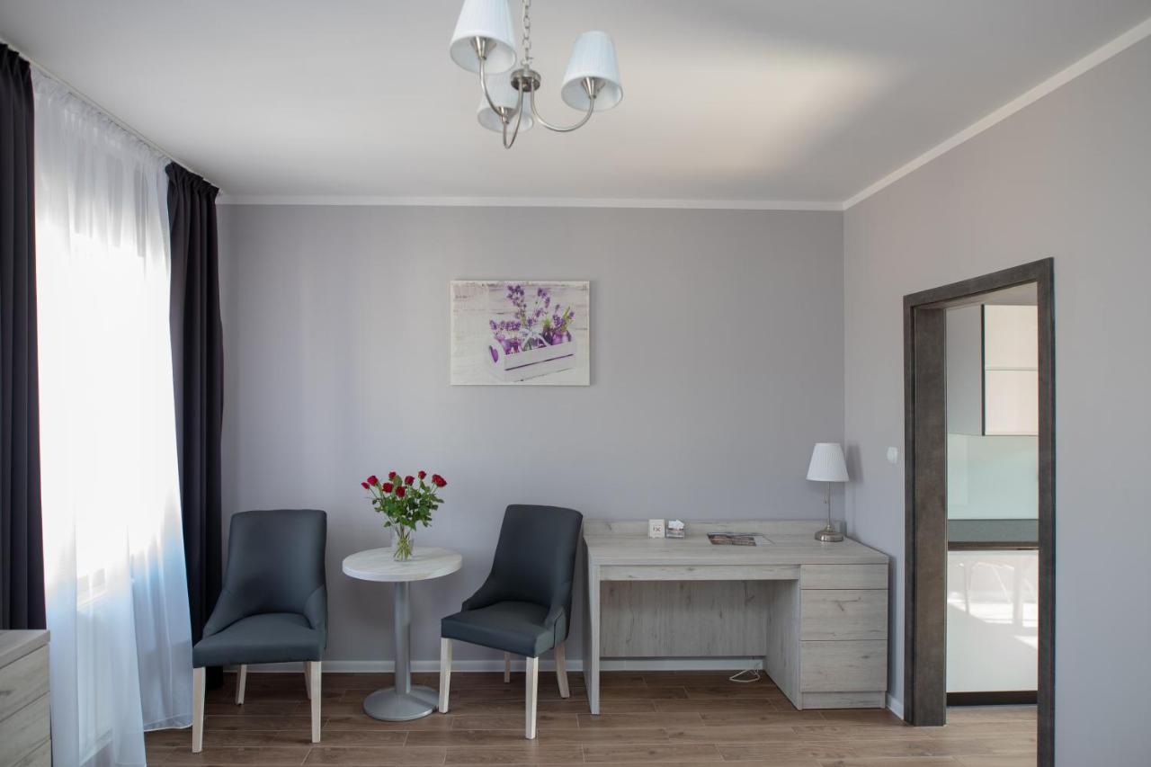 Apartamenty Brzezinski Września Esterno foto